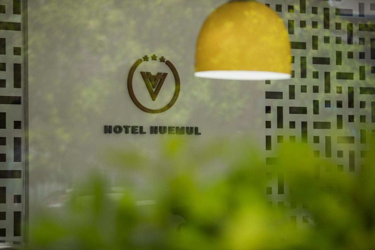 Huemul Hotel Neuquen Ngoại thất bức ảnh