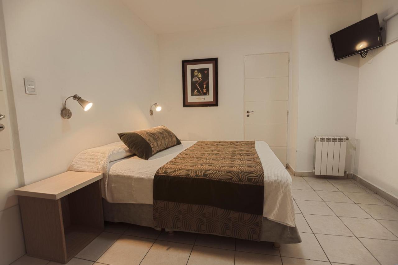 Huemul Hotel Neuquen Ngoại thất bức ảnh