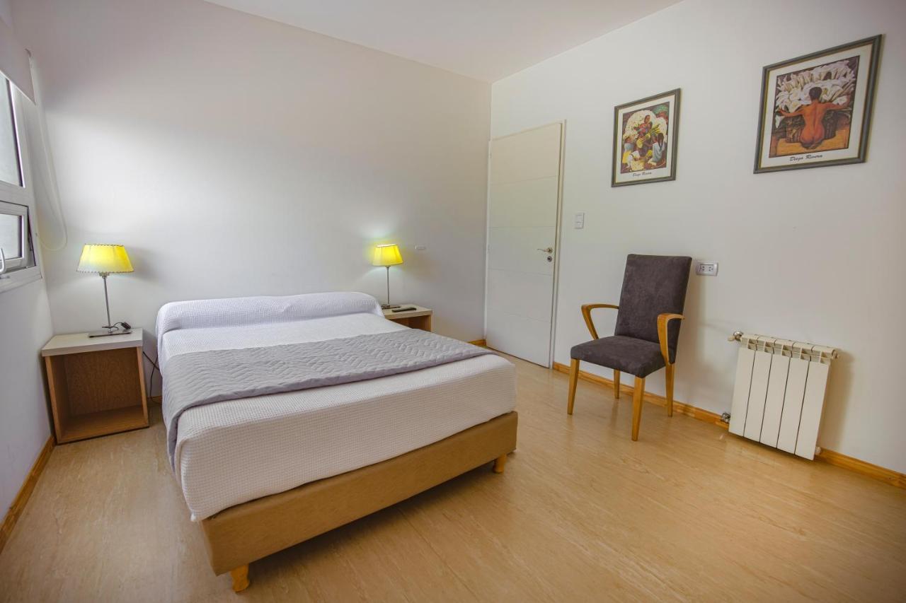 Huemul Hotel Neuquen Ngoại thất bức ảnh